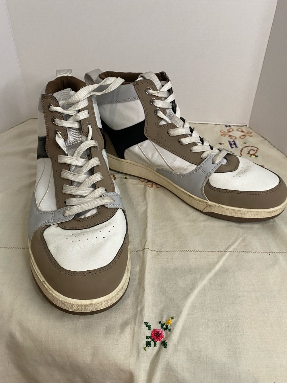 H&M Men's High-Top Leather Trainers in White, Gray, Black & Brown. Clean. 11.5